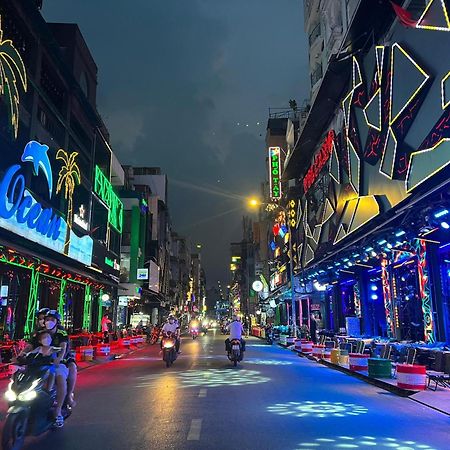Mint Hotel Bui Vien Q1 Хошимин Екстериор снимка
