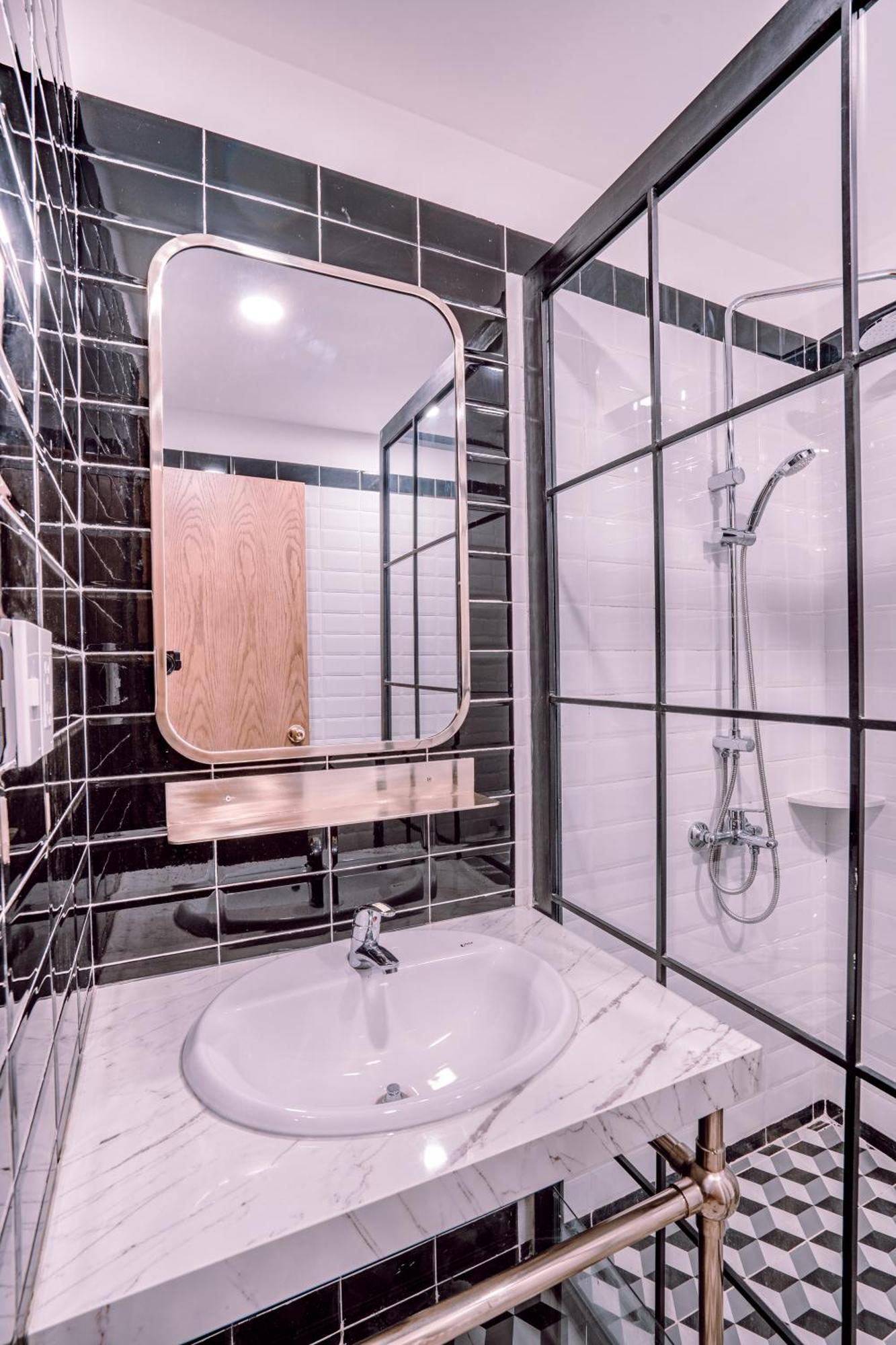 Mint Hotel Bui Vien Q1 Хошимин Екстериор снимка